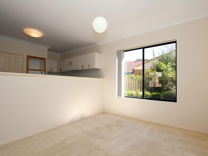 3/12 Lentona Road, Attadale WA 6156