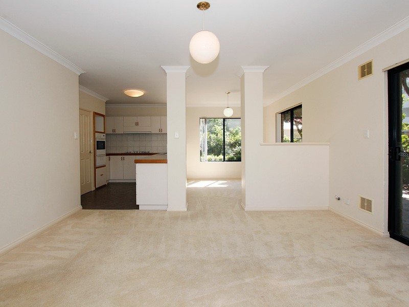 3/12 Lentona Road, Attadale WA 6156