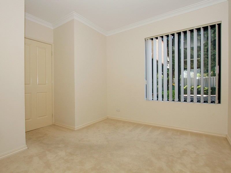 3/12 Lentona Road, Attadale WA 6156