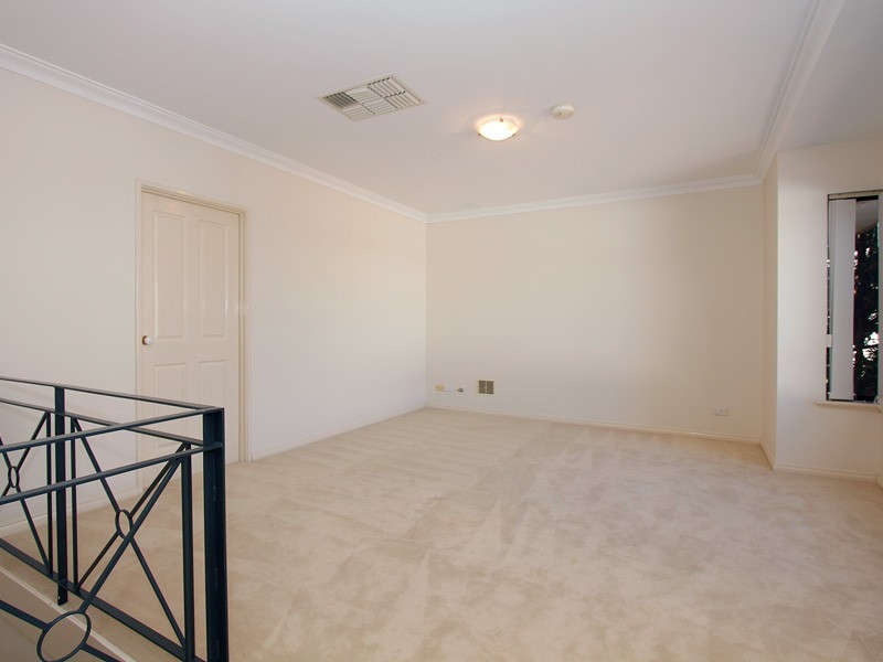 3/12 Lentona Road, Attadale WA 6156