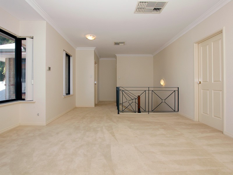 3/12 Lentona Road, Attadale WA 6156