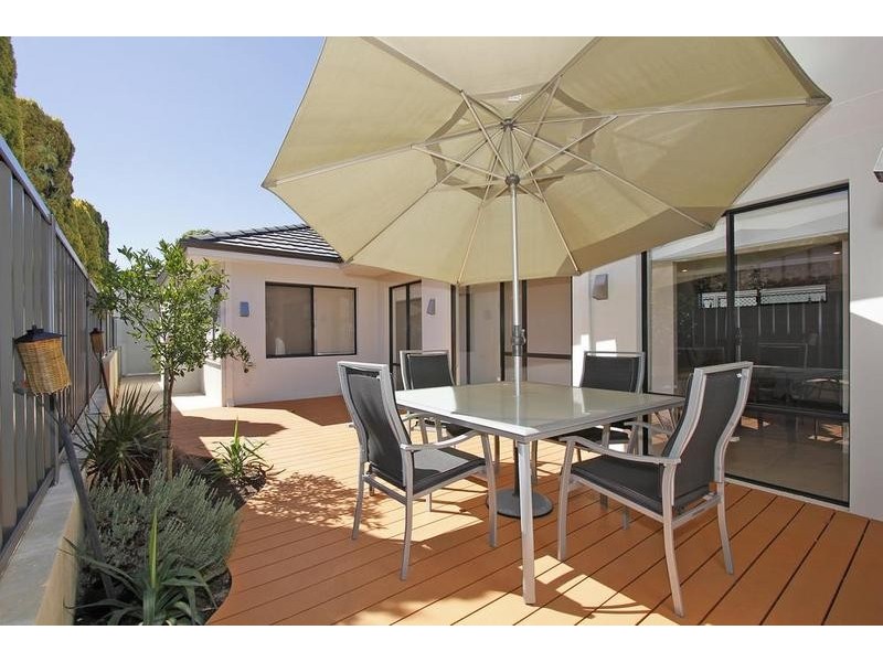 81B Murray Road, Bicton WA 6157