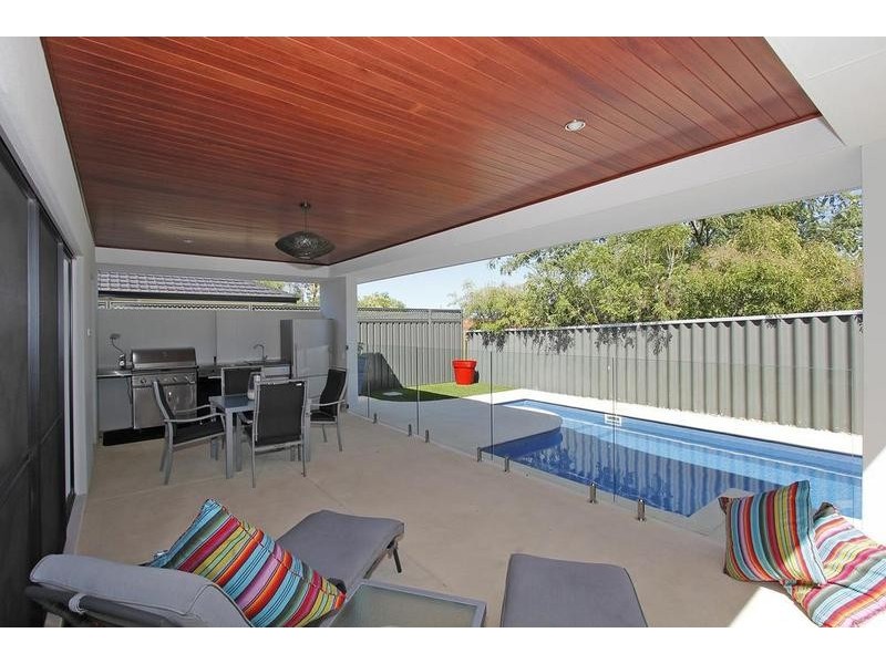 81B Murray Road, Bicton WA 6157