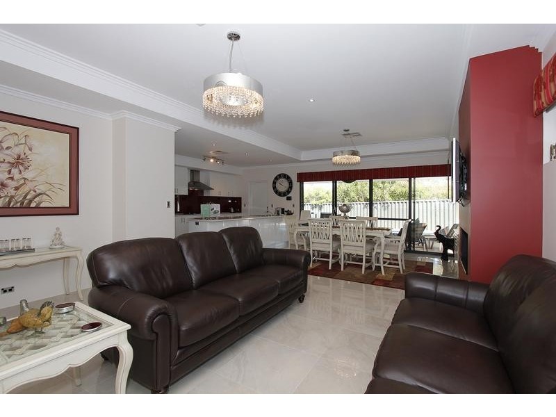 81B Murray Road, Bicton WA 6157