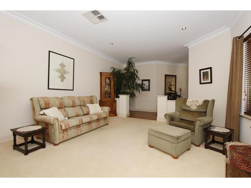 34A Pembroke Street, Bicton WA 6157