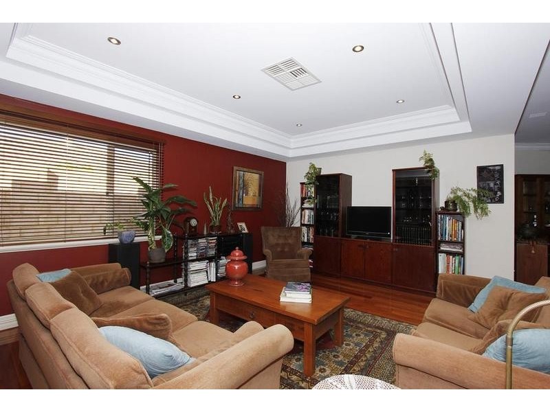 34A Pembroke Street, Bicton WA 6157