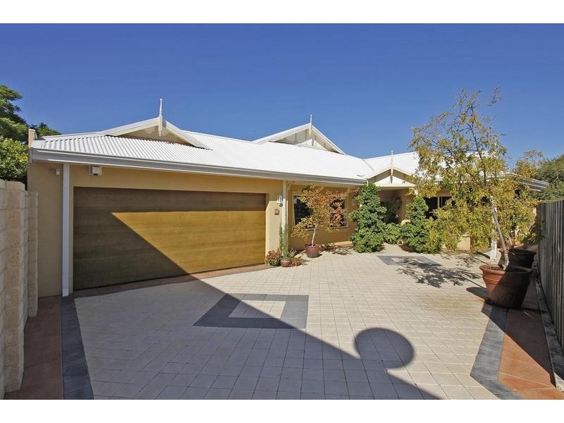 34A Pembroke Street, Bicton WA 6157