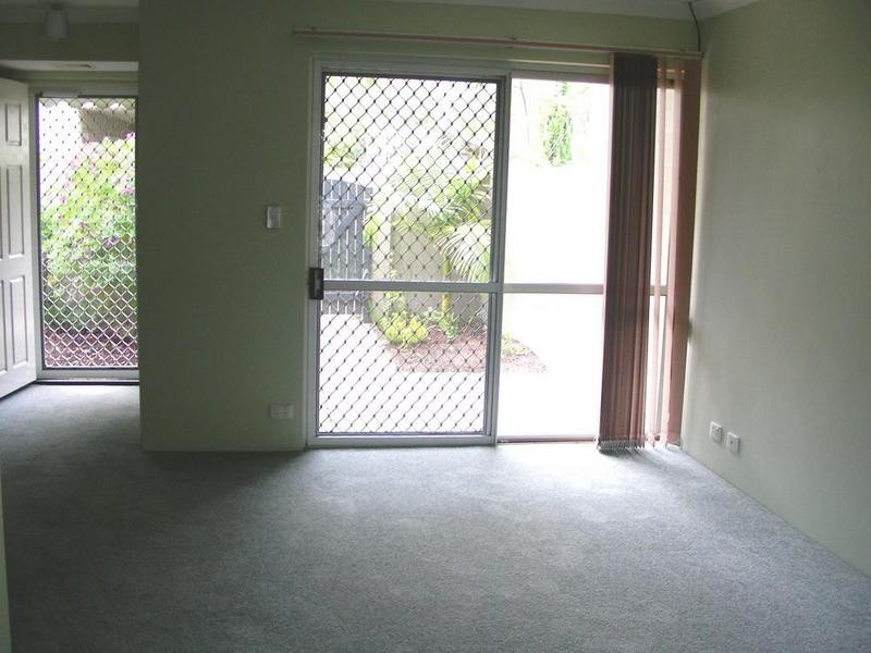 16/4 Waterway Court, Churchlands WA 6018