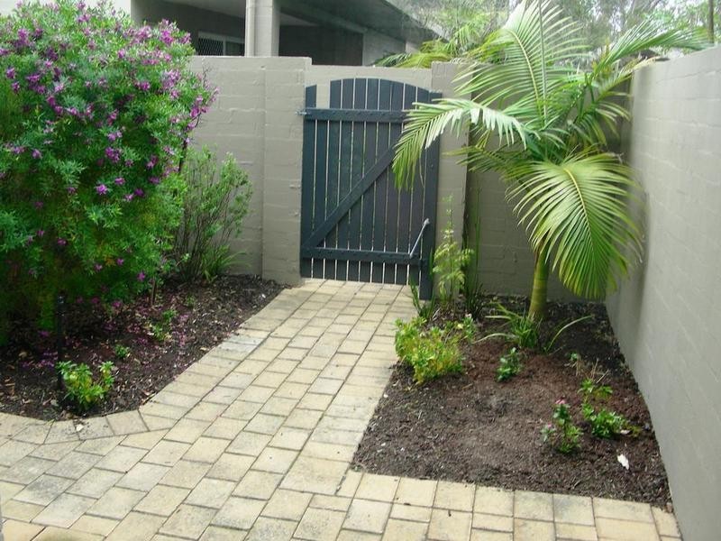 16/4 Waterway Court, Churchlands WA 6018