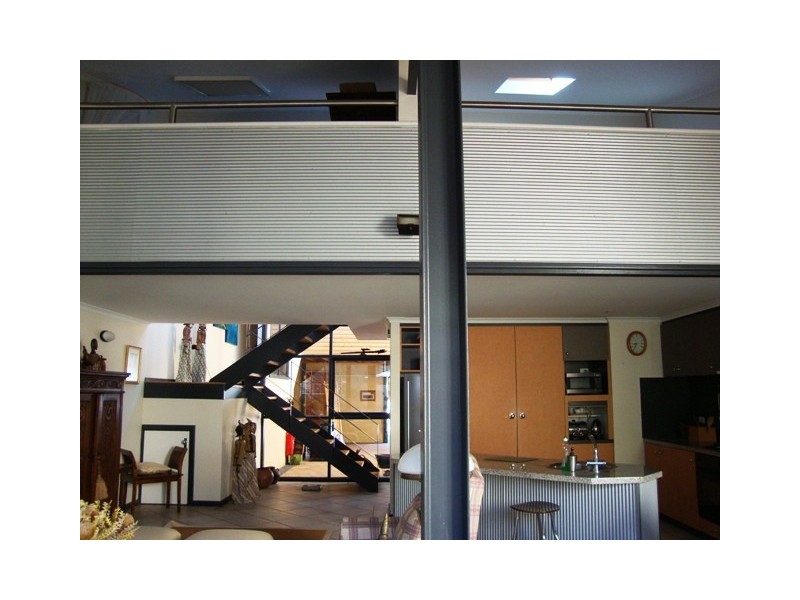 4/10 King William Street, South Fremantle WA 6162