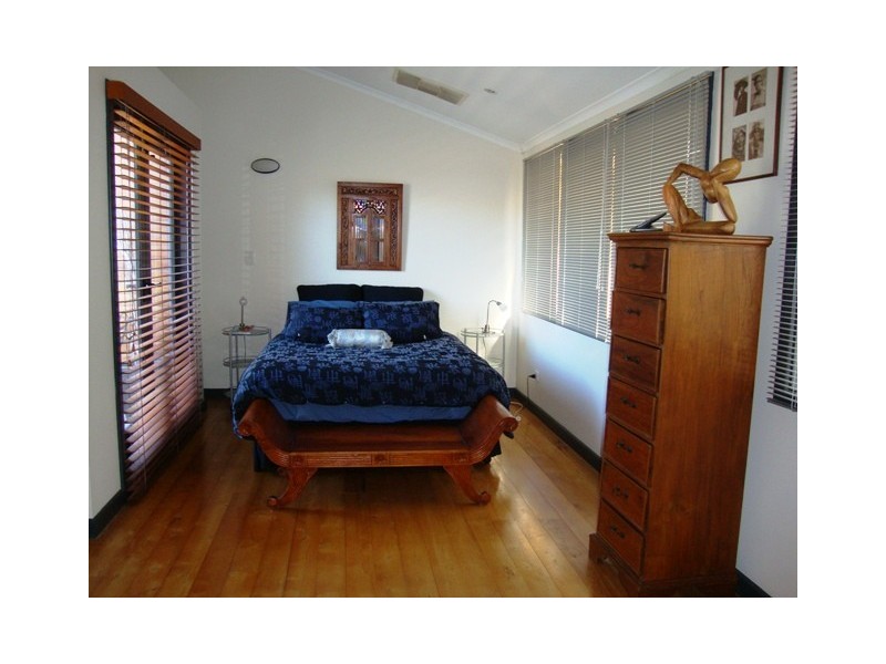 4/10 King William Street, South Fremantle WA 6162