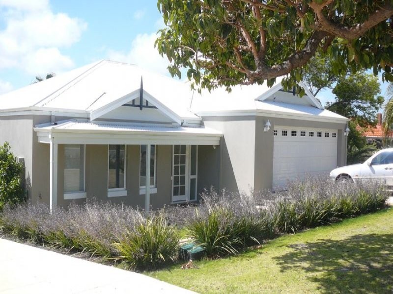 18A Fermaner Street, Karrinyup WA 6018