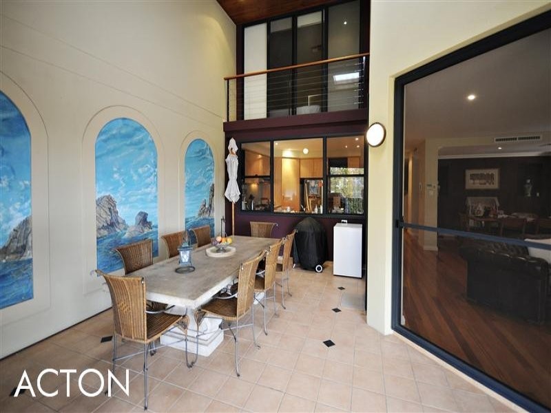 8/7 Centro Avenue, Subiaco WA 6008