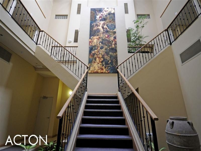 8/7 Centro Avenue, Subiaco WA 6008