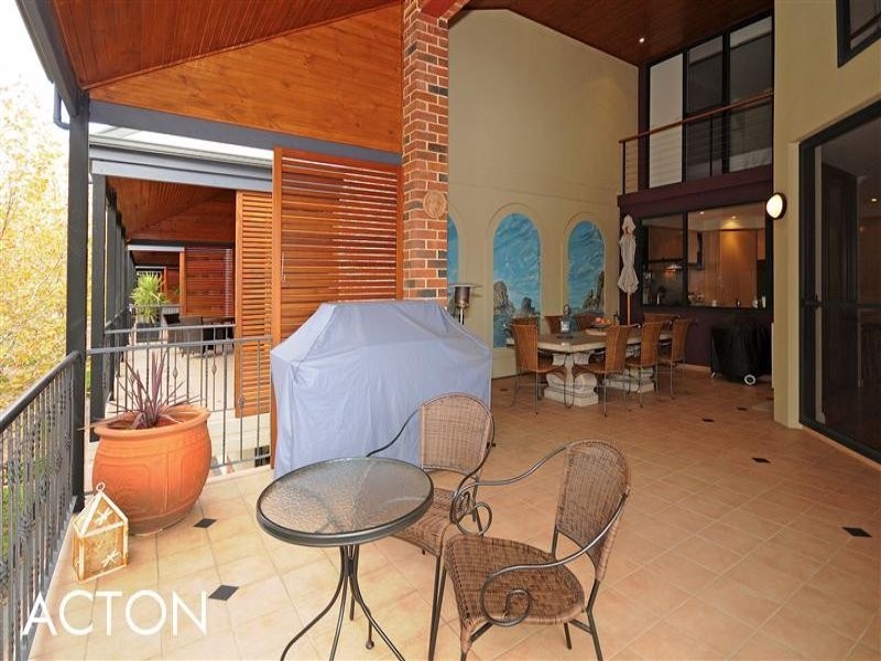 8/7 Centro Avenue, Subiaco WA 6008