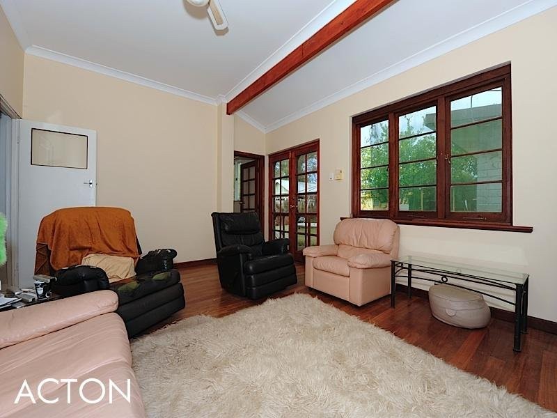 189 Seventh Avenue, Inglewood WA 6052