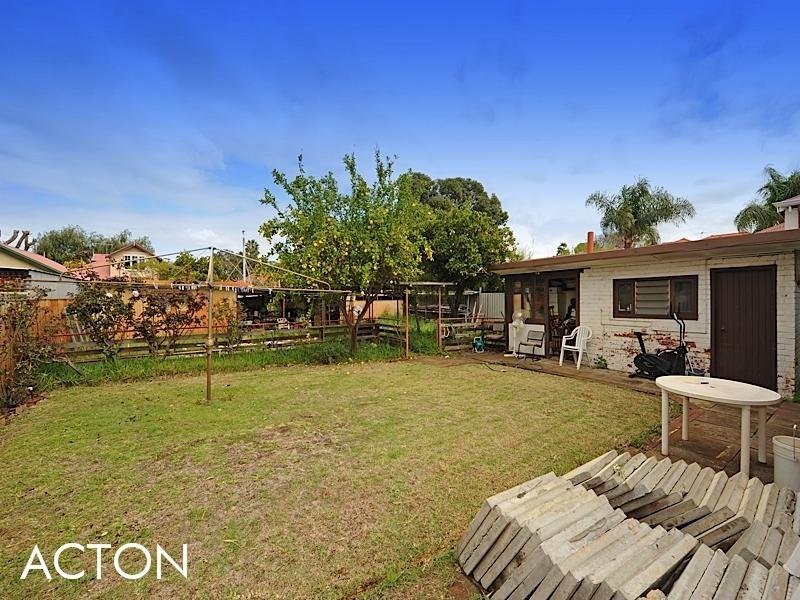 189 Seventh Avenue, Inglewood WA 6052