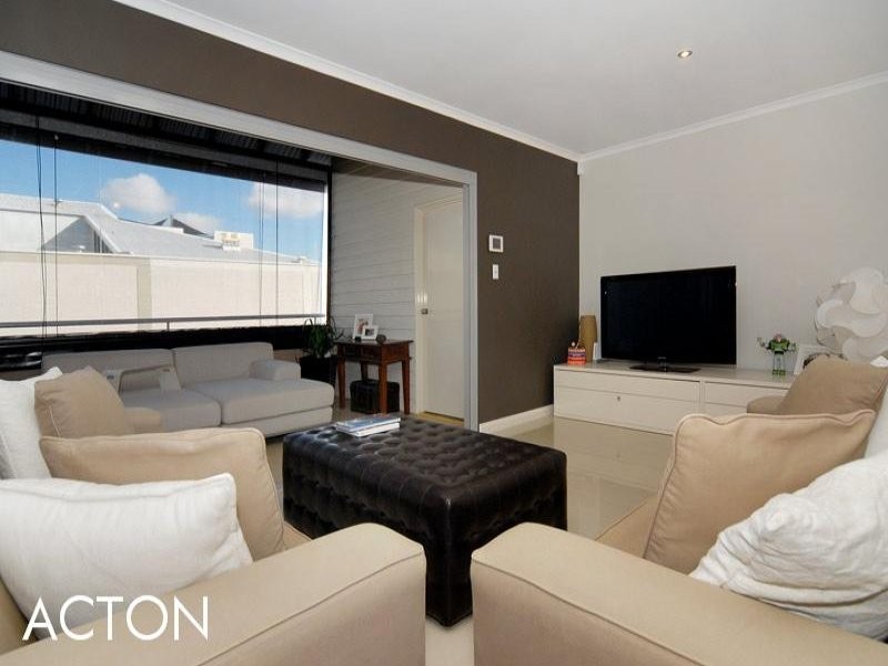 27/630 Newcastle Street, Leederville WA 6007