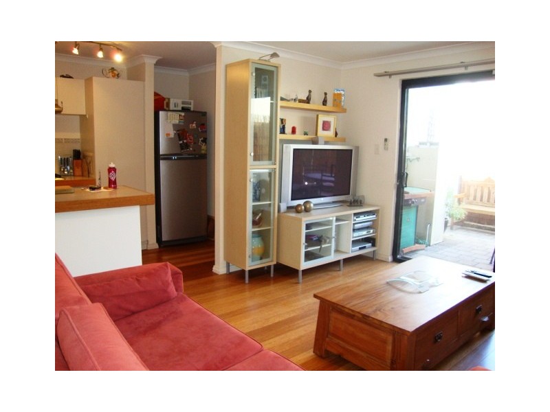 2/9 Kingston Avenue, West Perth WA 6005