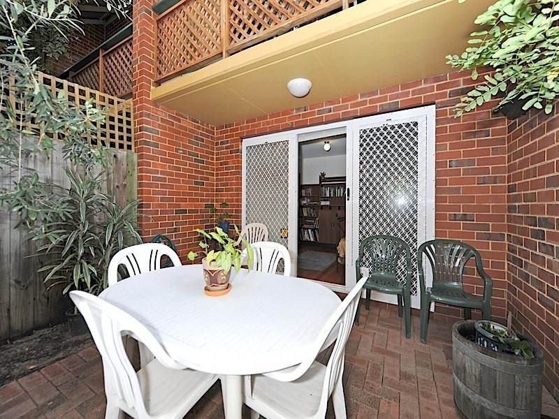 10/39 Bronte Street, East Perth WA 6004