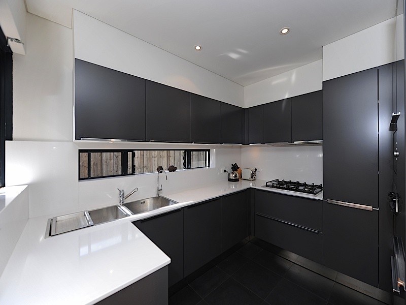 18/10 Kimberley Street, West Leederville WA 6007