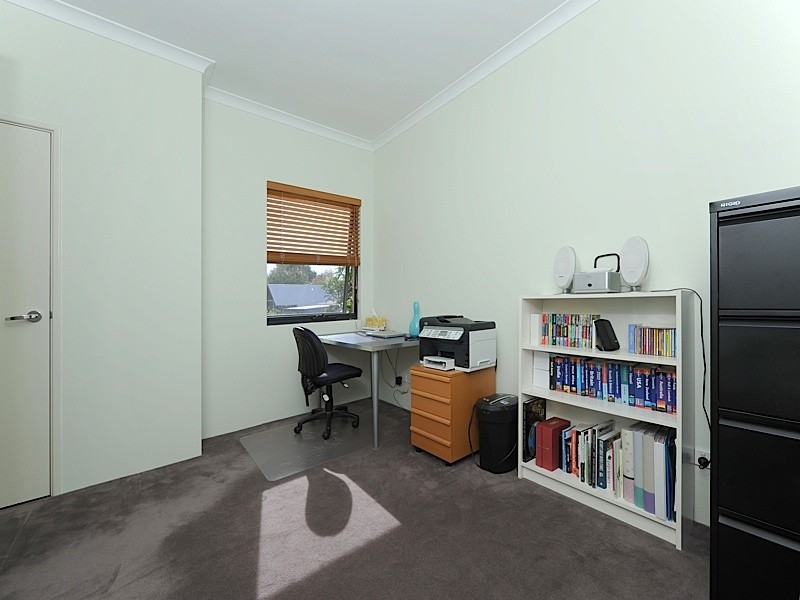 18/10 Kimberley Street, West Leederville WA 6007
