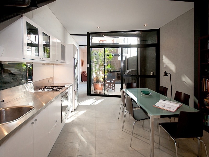 2/63 Heytesbury Road, Subiaco WA 6008