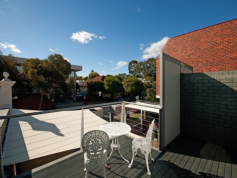 2/63 Heytesbury Road, Subiaco WA 6008