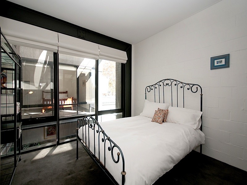 2/63 Heytesbury Road, Subiaco WA 6008