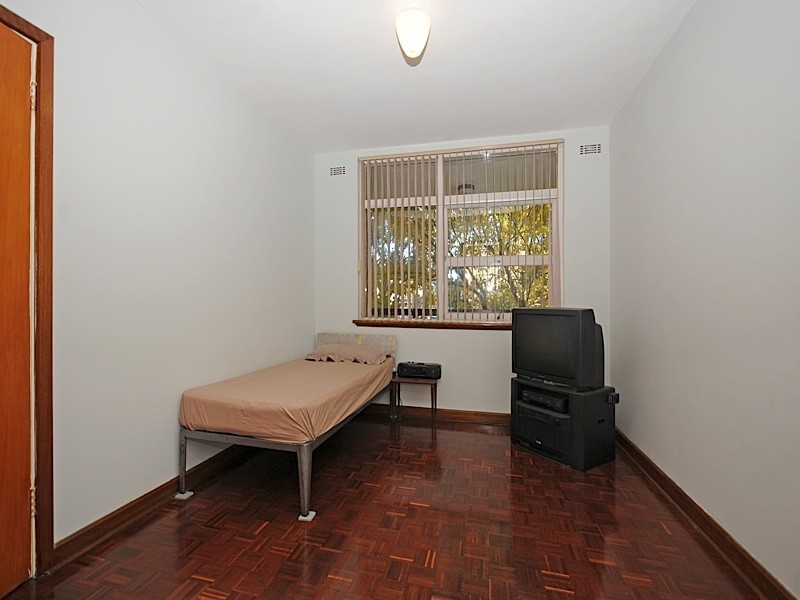 2/290 Stirling Street, Perth WA 6000