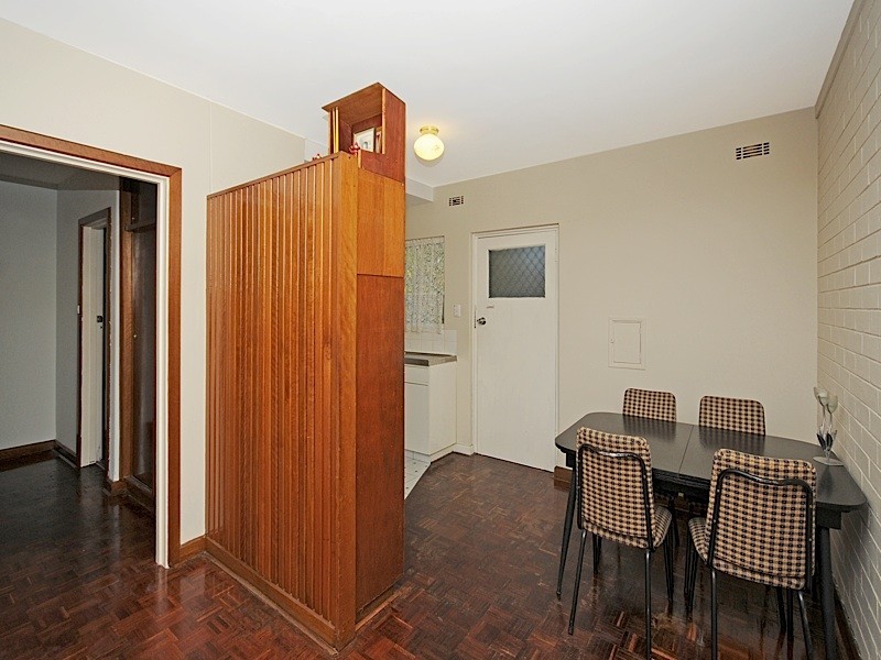 2/290 Stirling Street, Perth WA 6000
