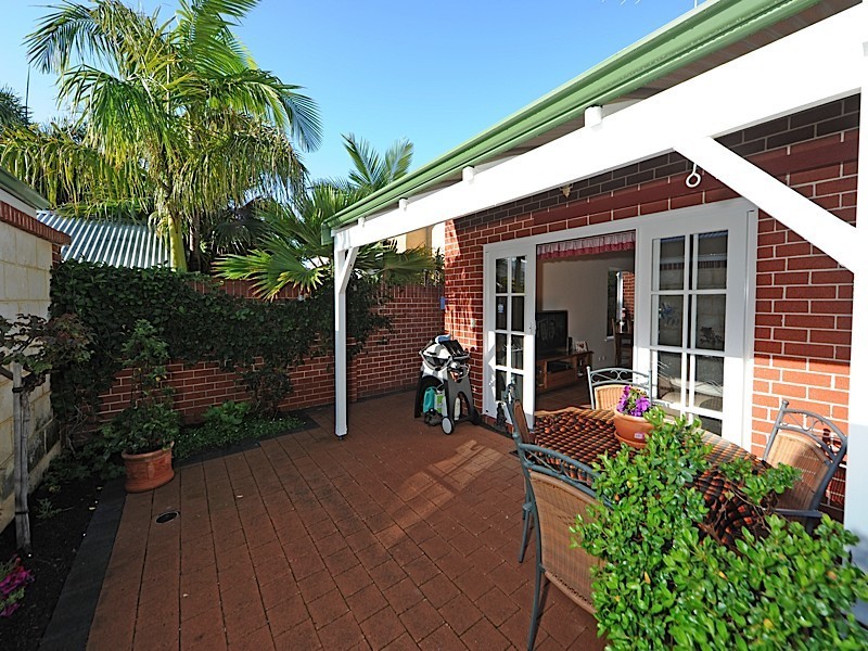 11A St Leonards Avenue, West Leederville WA 6007
