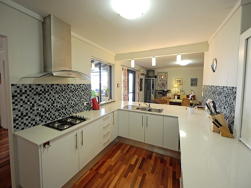 15 Stevens Street, Daglish WA 6008