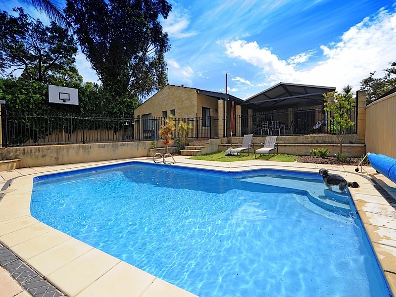 15 Stevens Street, Daglish WA 6008