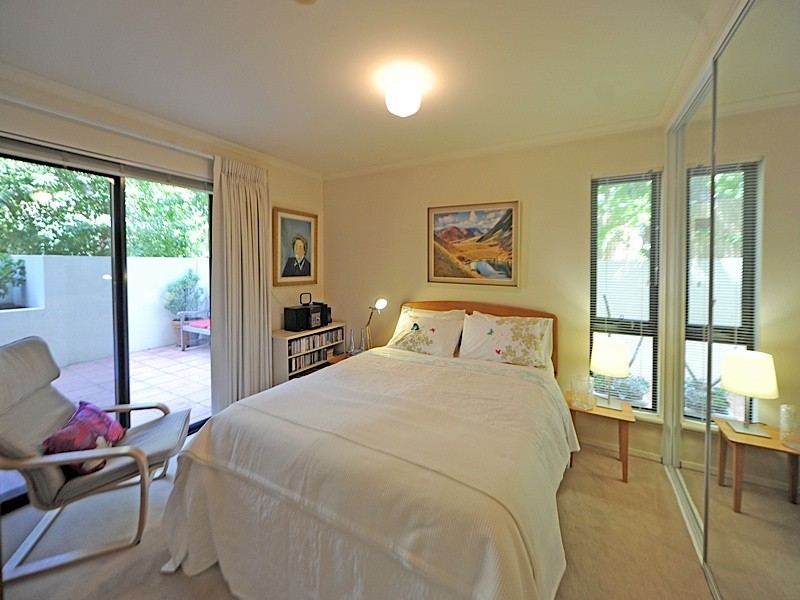 3/2 Colin Street, West Perth WA 6005