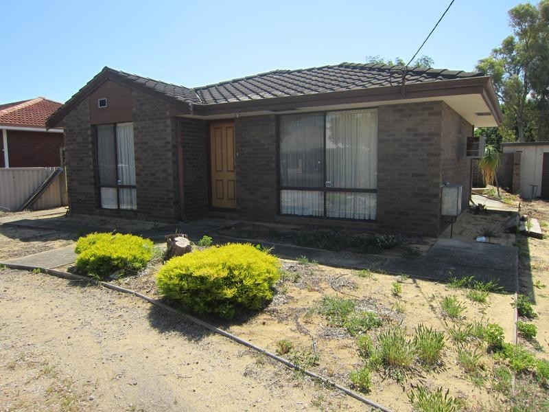 40 Smythe Street, Rockingham WA 6168