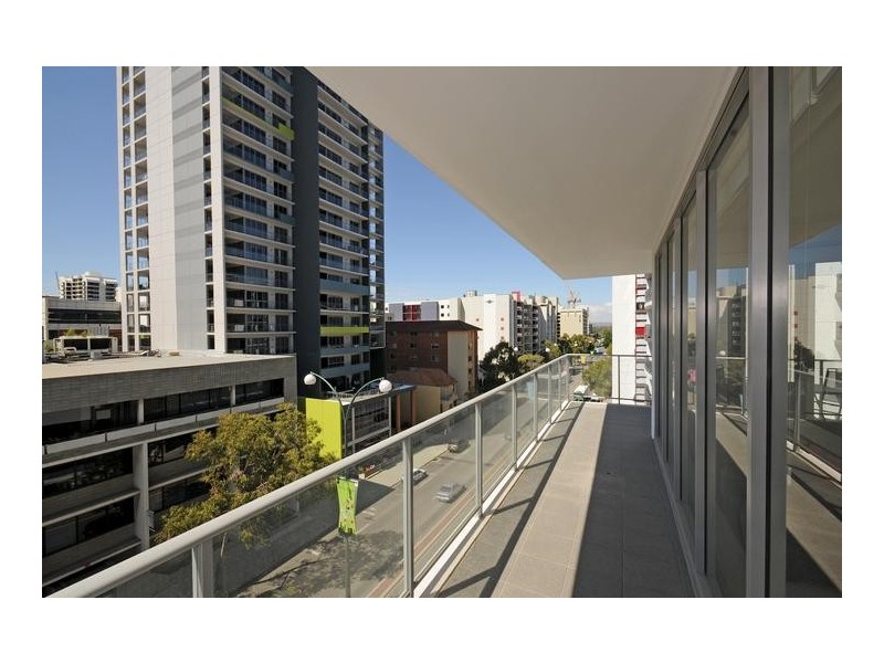 21/151 Adelaide Terrace, East Perth WA 6004