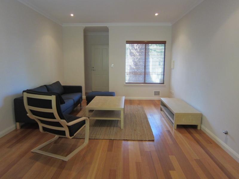 4/7 Keightley Road, Shenton Park WA 6008