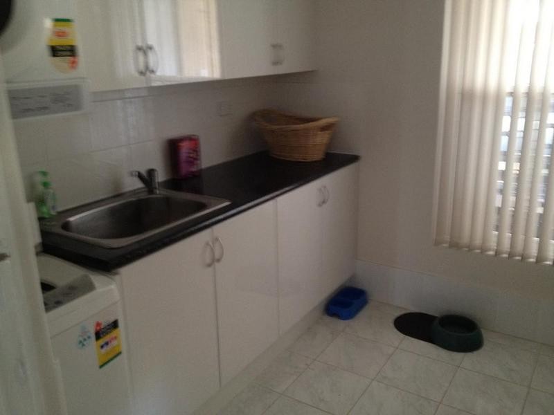 8 Ypres Road, Camillo WA 6111