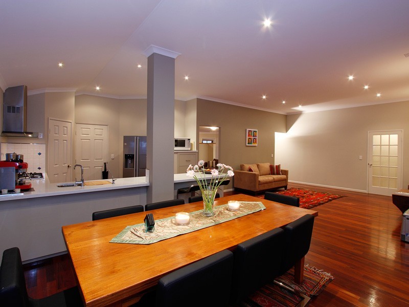 61 Boynton Gardens, Iluka WA 6028