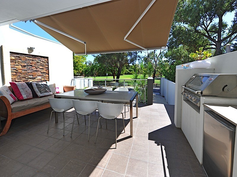 77 Lansdowne Lane, Jolimont WA 6014