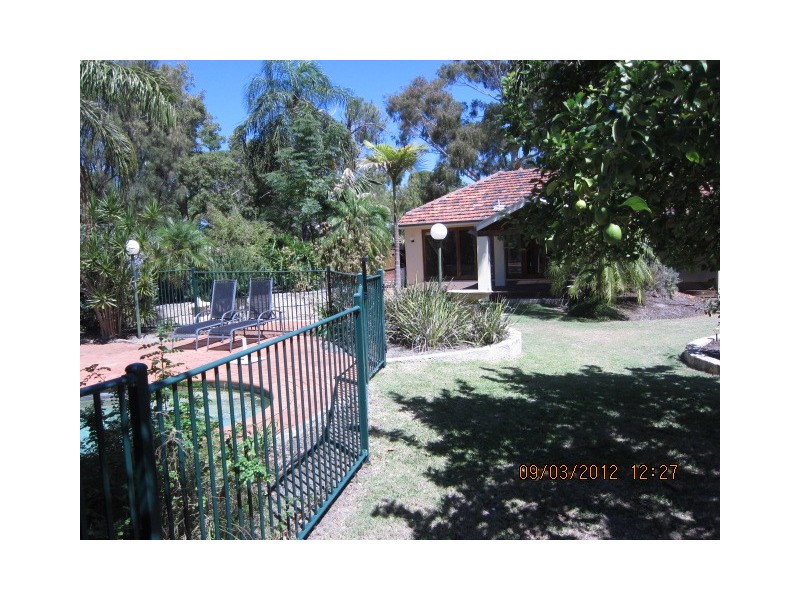 44 Gairloch Street, Applecross WA 6153