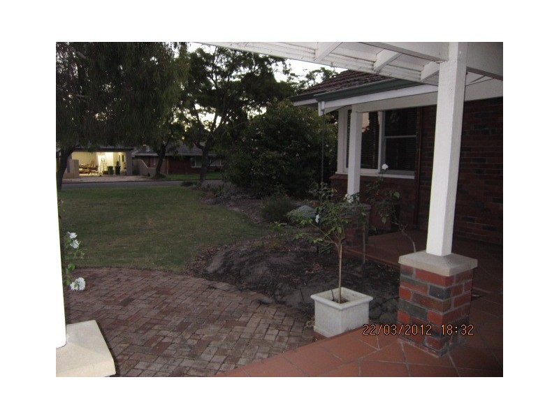 44 Gairloch Street, Applecross WA 6153