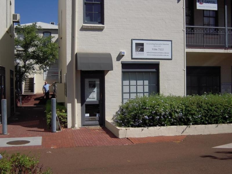 4/145 Stirling Highway, Nedlands WA 6009