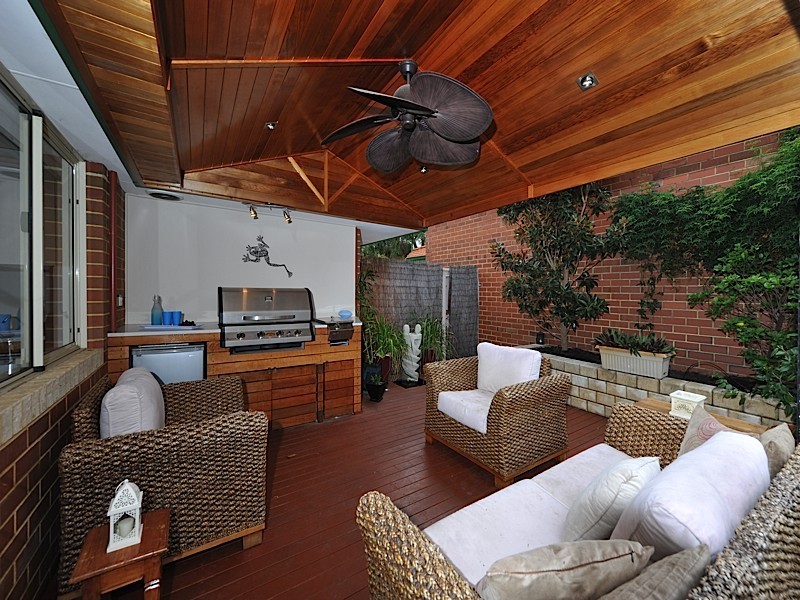 2/6 Quin Place, Innaloo WA 6018