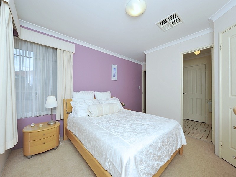 2/6 Quin Place, Innaloo WA 6018