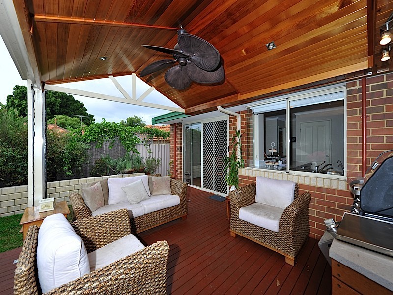 2/6 Quin Place, Innaloo WA 6018