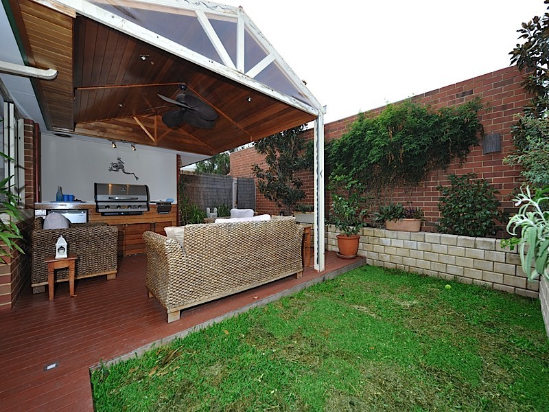 2/6 Quin Place, Innaloo WA 6018