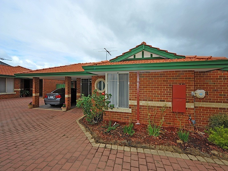 2/6 Quin Place, Innaloo WA 6018