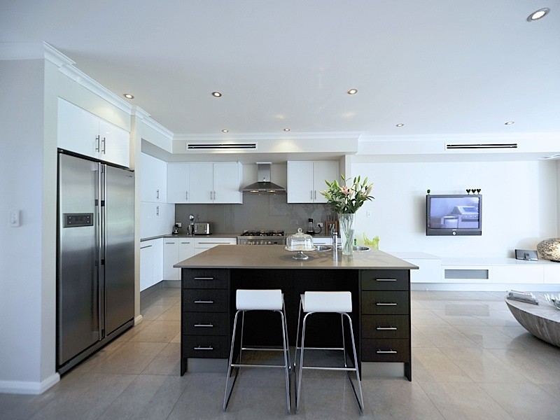 77 Lansdowne Lane, Subiaco WA 6008